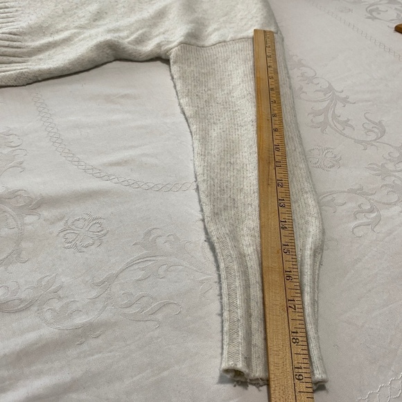 Rachel Zoe Los Angeles‎ Women's Fuzzy Turtleneck Long Sleeve Sweater Size Medium - Picture 7 of 9